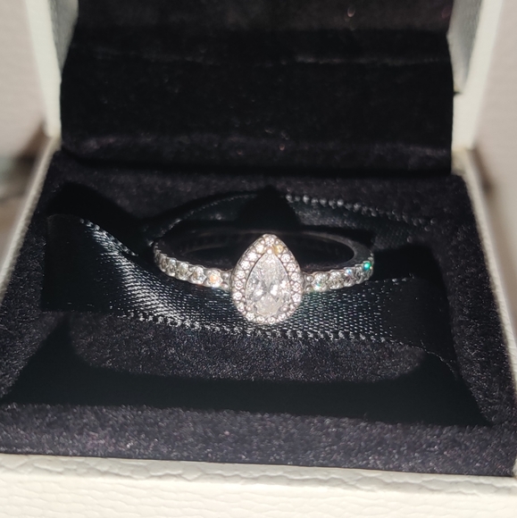 Pandora Radiant Teardrop Halo Ring, Cubic Zirconia - Picture 4 of 8